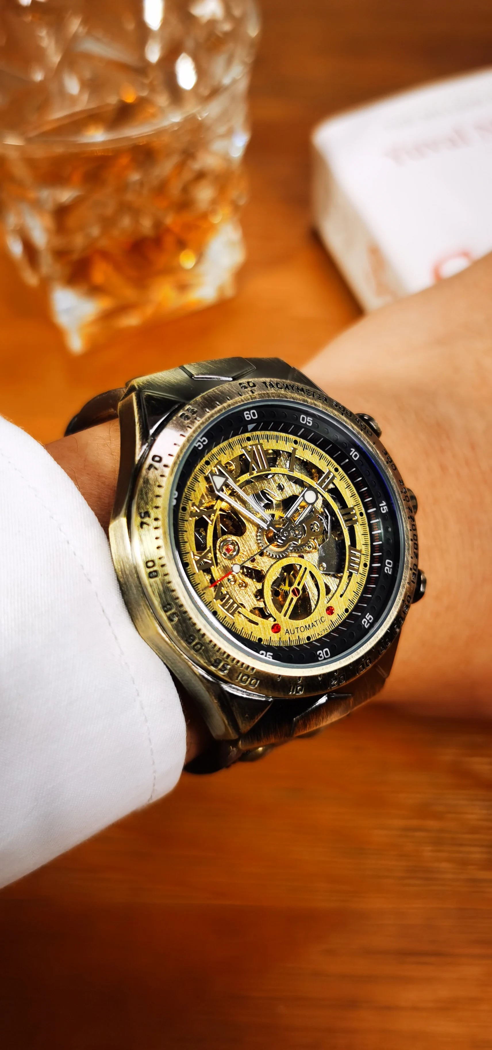 Retro Mechanical Automatic Men's Watch Taboga Lifestyle, worn on wrist